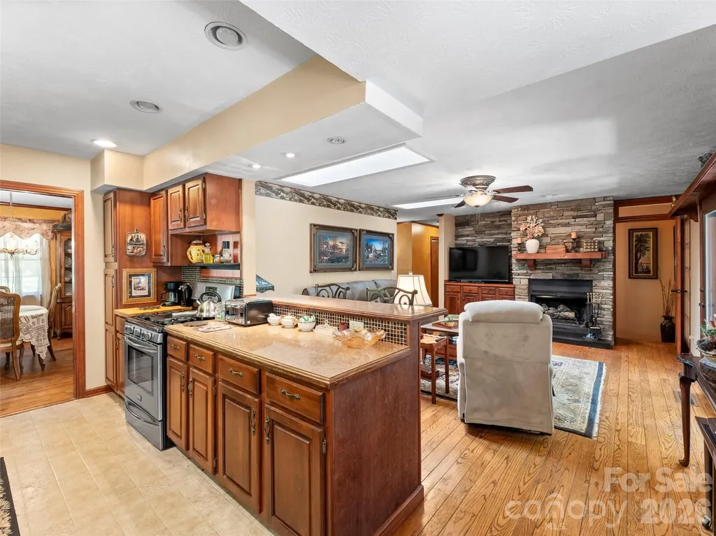 3 Westbridge Drive Hendersonville NC 28739
