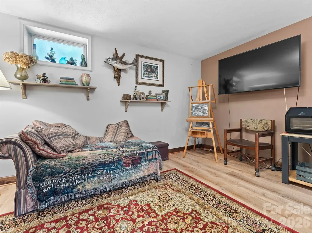 3 Westbridge Drive Hendersonville NC 28739