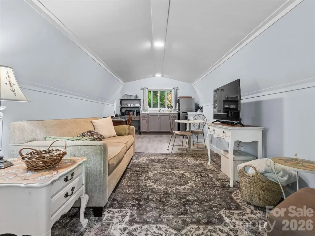 3 Westbridge Drive Hendersonville NC 28739
