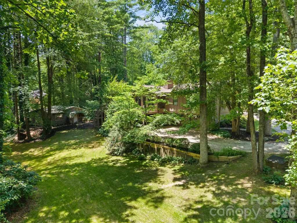 3 Westbridge Drive Hendersonville NC 28739