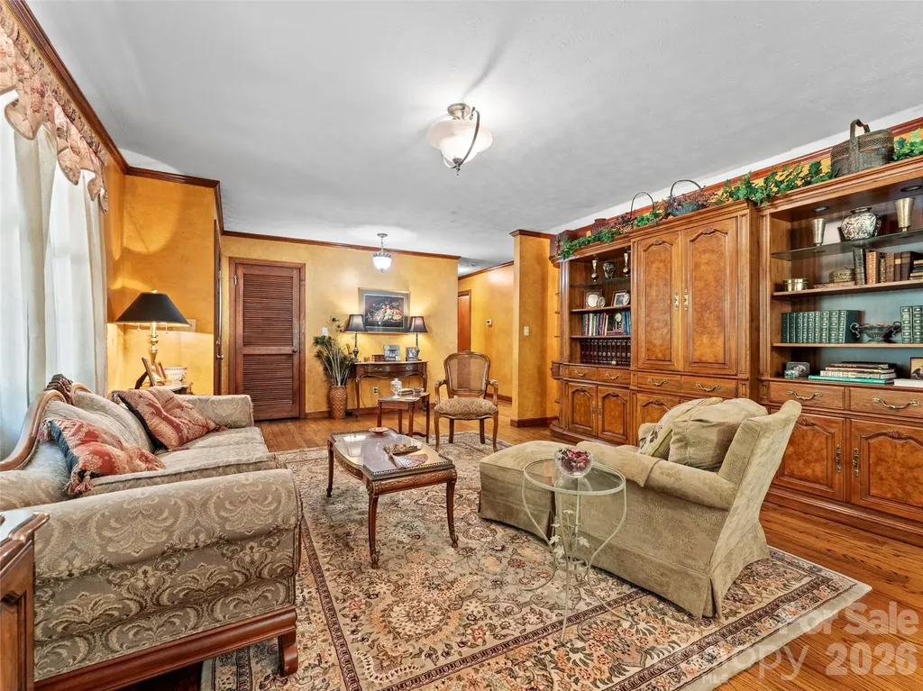 3 Westbridge Drive Hendersonville NC 28739