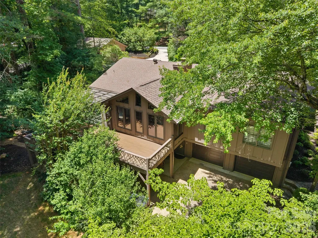 3 Westbridge Drive Hendersonville NC 28739