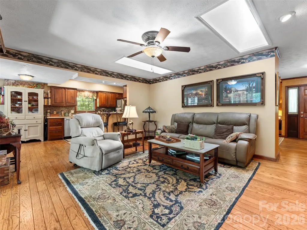 3 Westbridge Drive Hendersonville NC 28739
