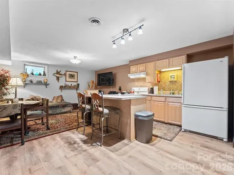 3 Westbridge Drive Hendersonville NC 28739