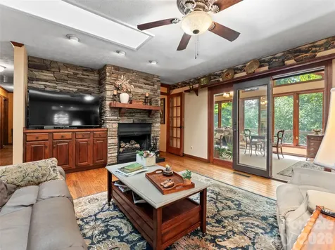 3 Westbridge Drive Hendersonville NC 28739