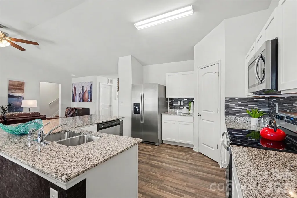 1170 Amberlight Circle Salisbury NC 28144