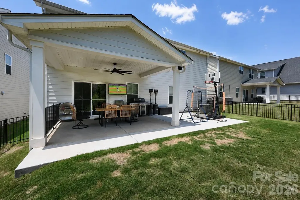 208 Tetcott Street Mooresville NC 28115