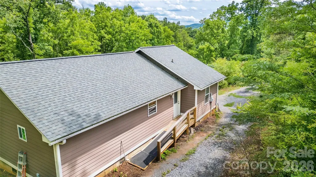 24 Old Rogers Lane Sylva NC 28779