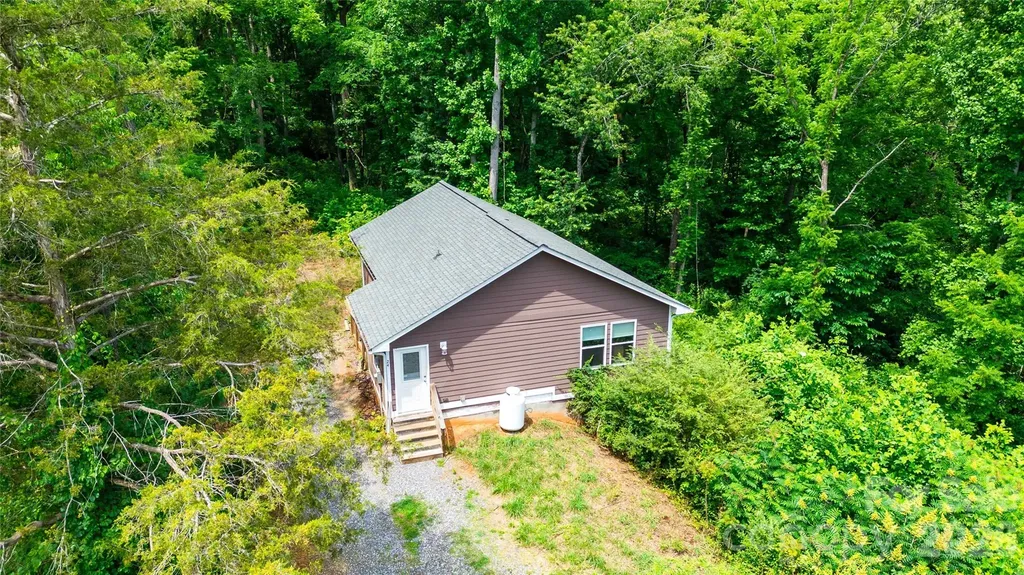 24 Old Rogers Lane Sylva NC 28779