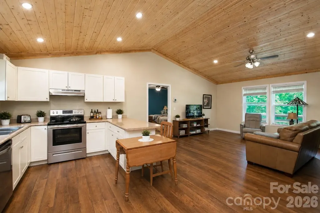 24 Old Rogers Lane Sylva NC 28779
