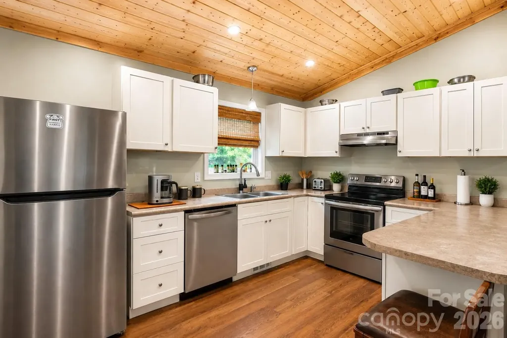 24 Old Rogers Lane Sylva NC 28779