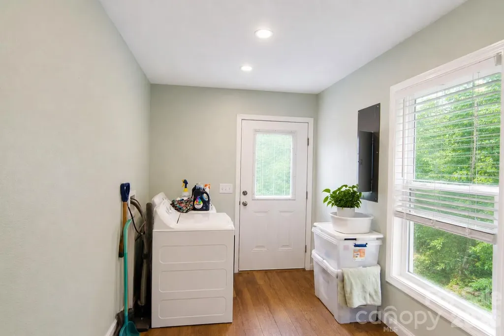 24 Old Rogers Lane Sylva NC 28779