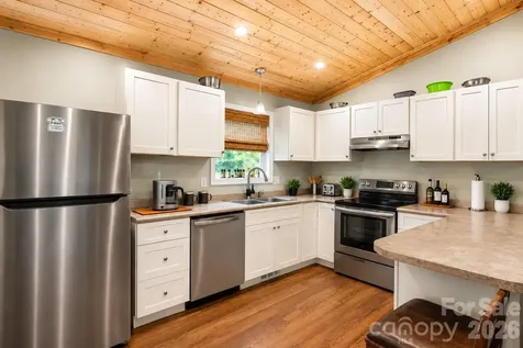 24 Old Rogers Lane Sylva NC 28779