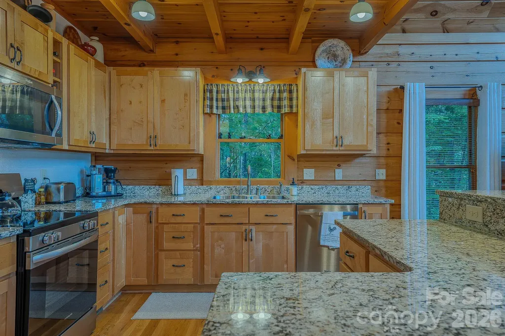 1016 Horizon Trail Nebo NC 28761