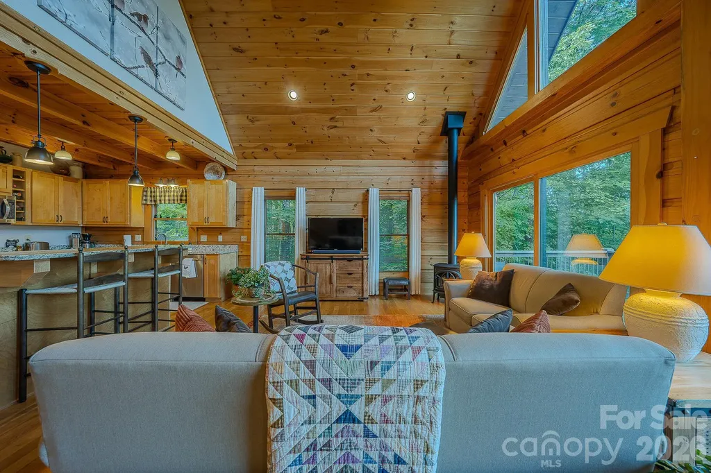 1016 Horizon Trail Nebo NC 28761