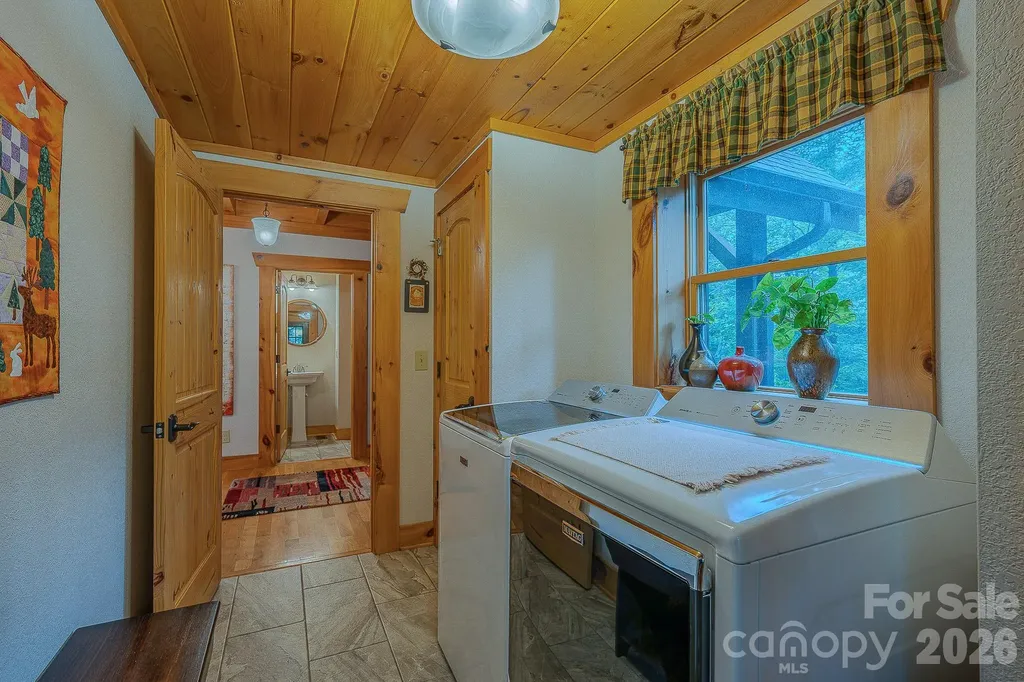 1016 Horizon Trail Nebo NC 28761