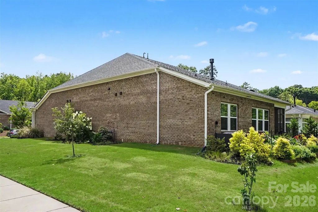 4004 Leyland Court Charlotte NC 28227