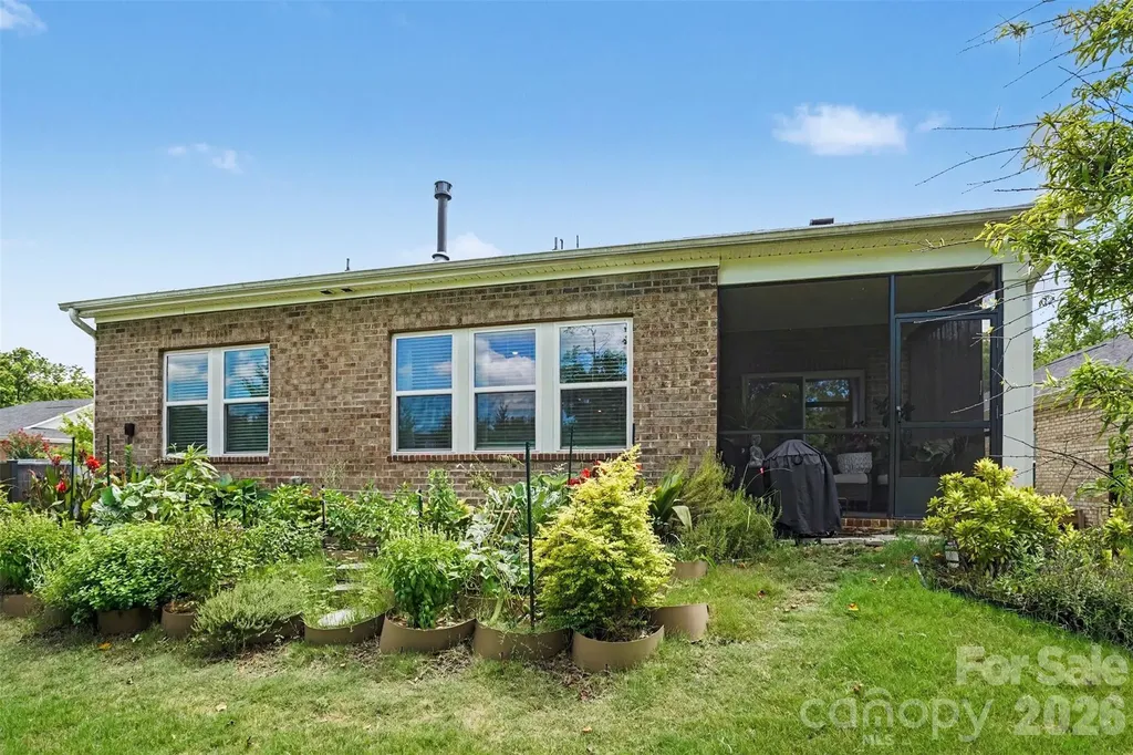 4004 Leyland Court Charlotte NC 28227
