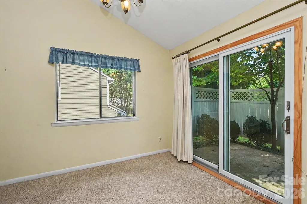 807 Sardis Cove Drive Charlotte NC 28270