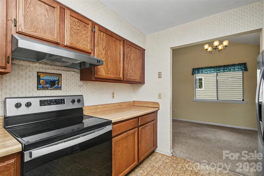 807 Sardis Cove Drive Charlotte NC 28270