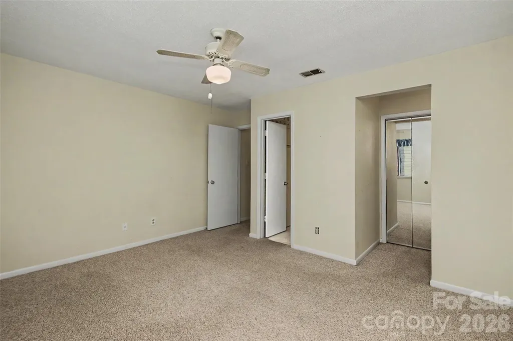 807 Sardis Cove Drive Charlotte NC 28270