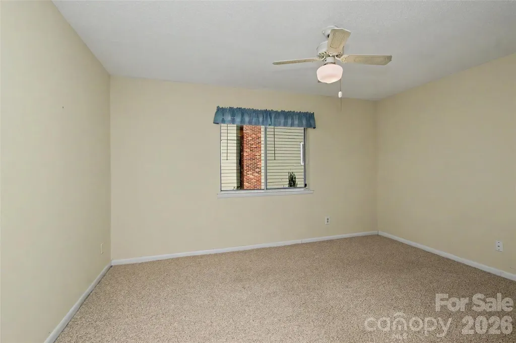 807 Sardis Cove Drive Charlotte NC 28270
