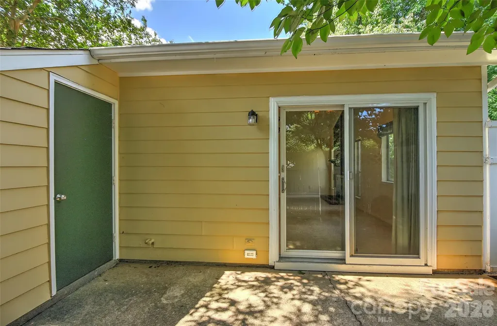 807 Sardis Cove Drive Charlotte NC 28270