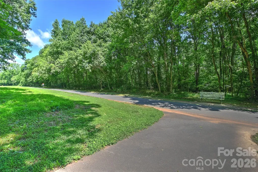 807 Sardis Cove Drive Charlotte NC 28270