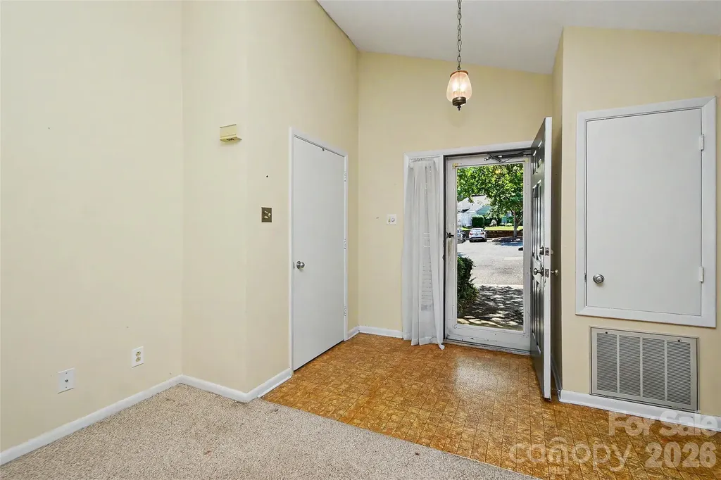 807 Sardis Cove Drive Charlotte NC 28270