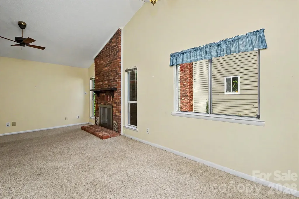 807 Sardis Cove Drive Charlotte NC 28270
