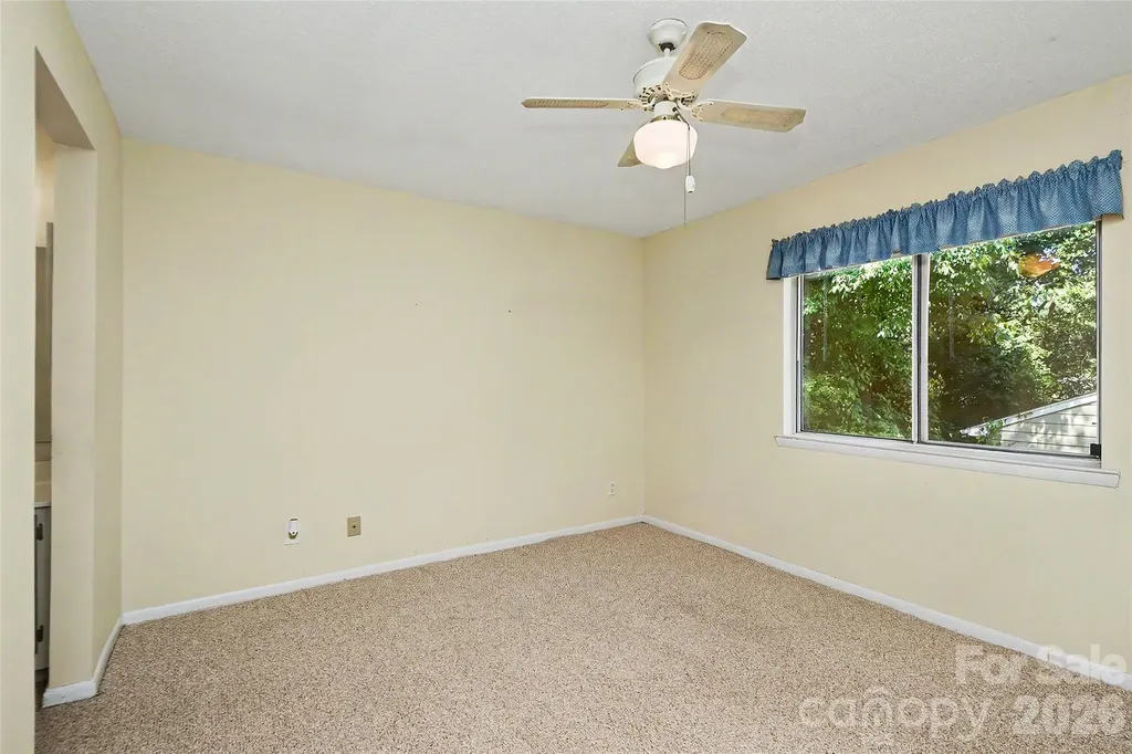 807 Sardis Cove Drive Charlotte NC 28270