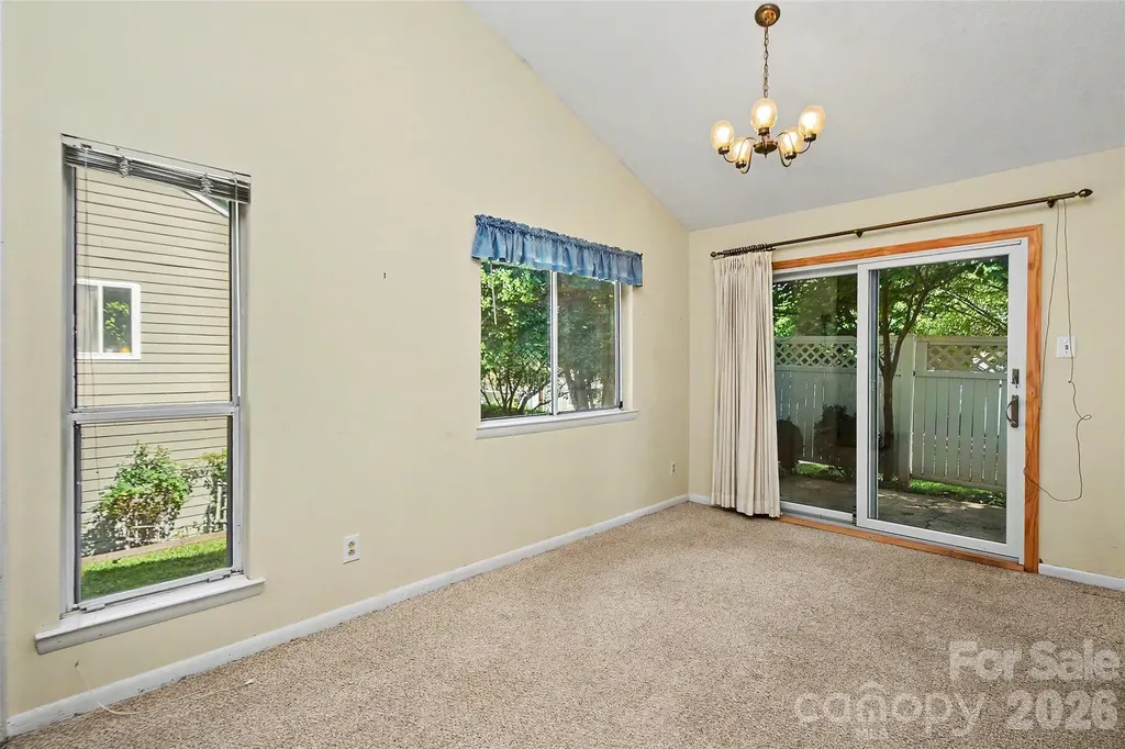 807 Sardis Cove Drive Charlotte NC 28270