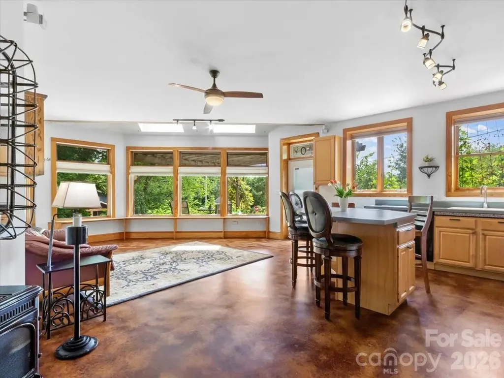 96 Woodrow Avenue Asheville NC 28801