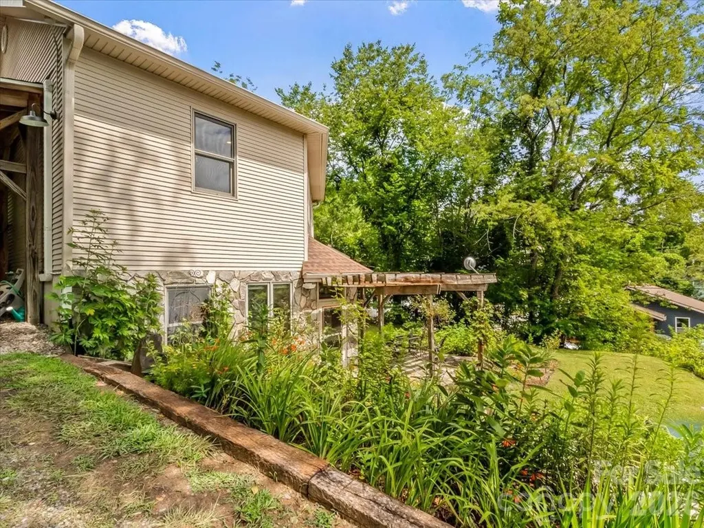 96 Woodrow Avenue Asheville NC 28801