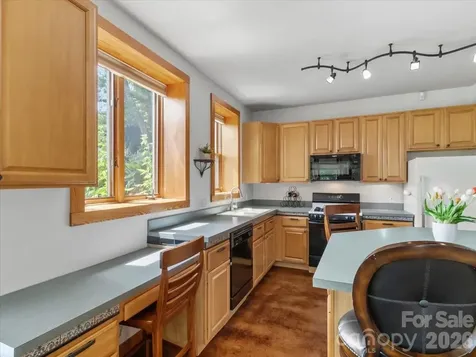 96 Woodrow Avenue Asheville NC 28801