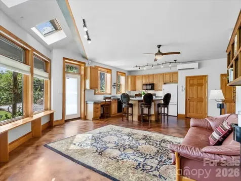 96 Woodrow Avenue Asheville NC 28801