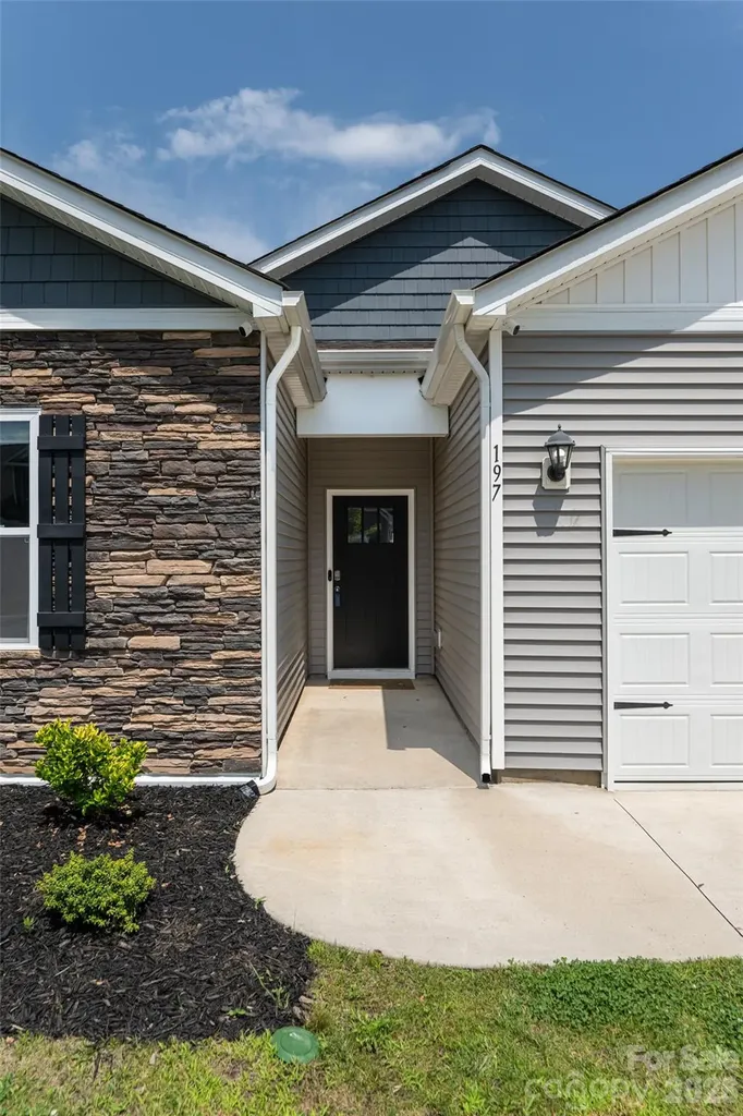 197 Wheatfield Road Fletcher NC 28732