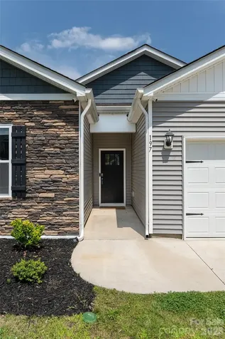 197 Wheatfield Road Fletcher NC 28732