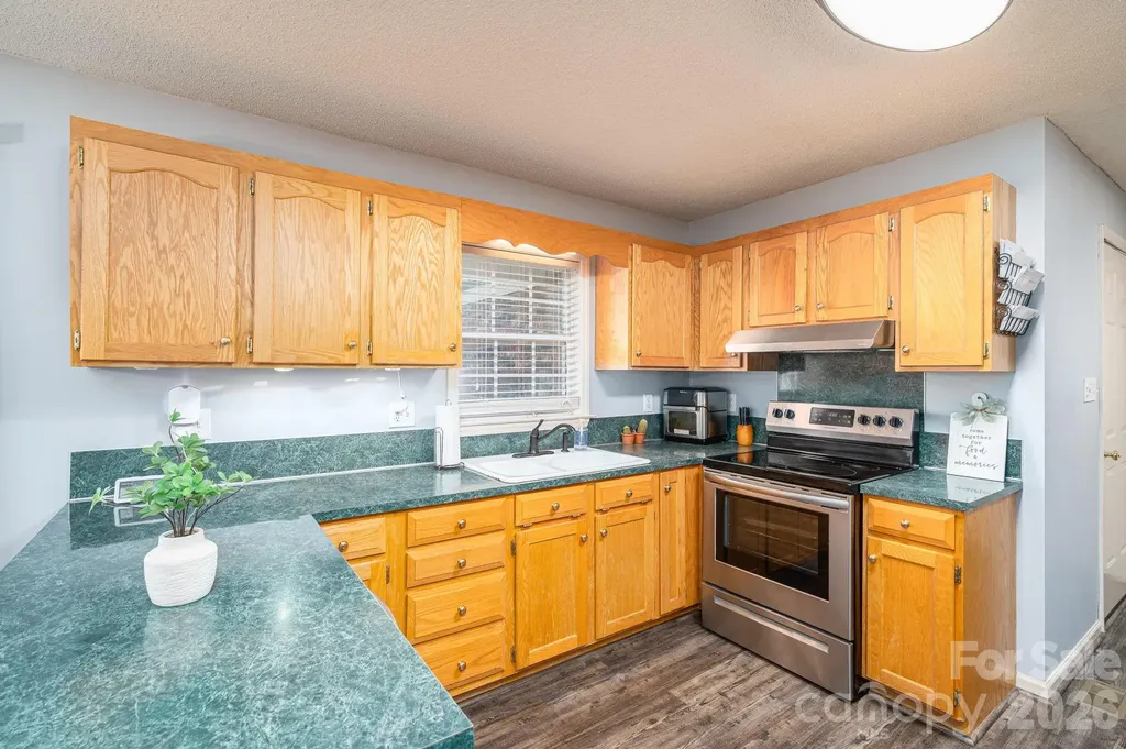 2524 Old Pond Drive Lincolnton NC 28092