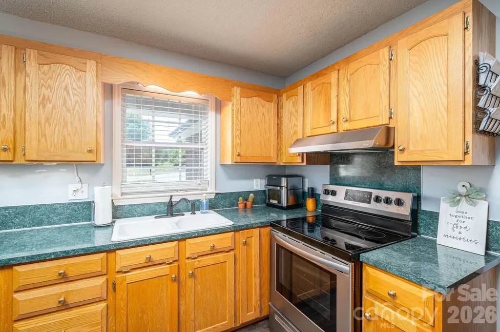 2524 Old Pond Drive Lincolnton NC 28092