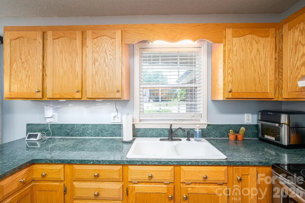 2524 Old Pond Drive Lincolnton NC 28092