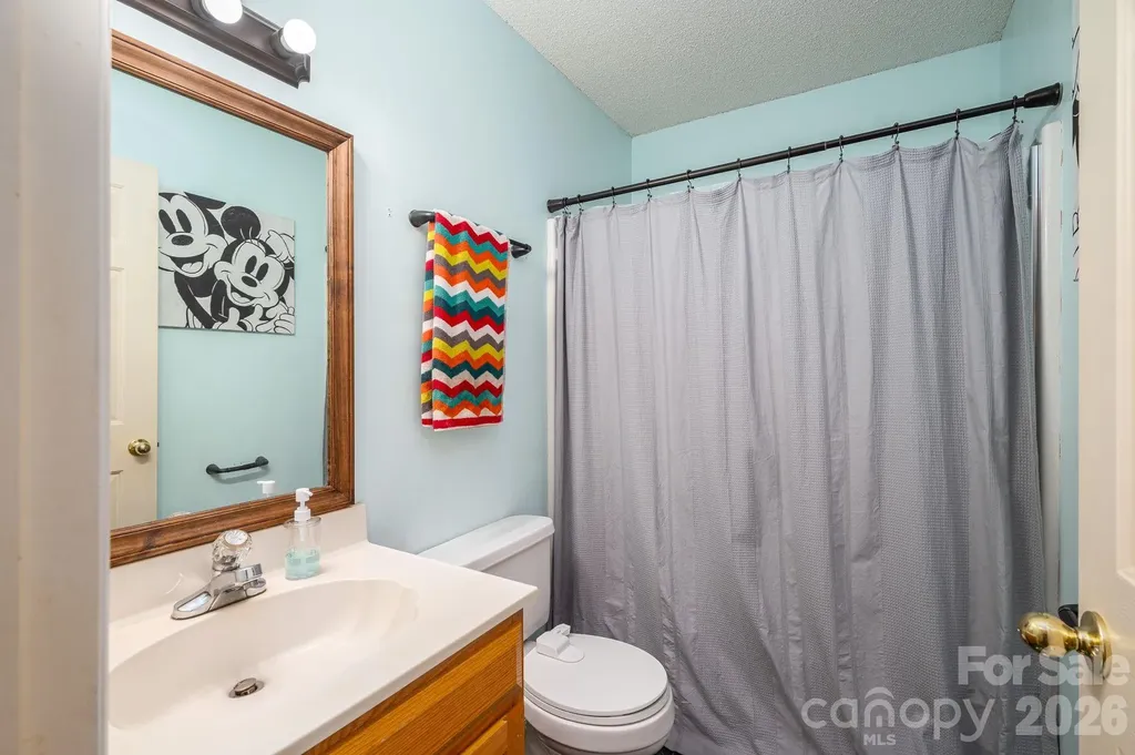 2524 Old Pond Drive Lincolnton NC 28092