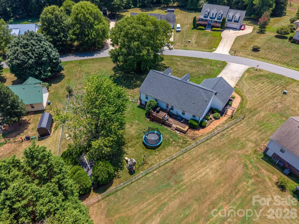 2524 Old Pond Drive Lincolnton NC 28092