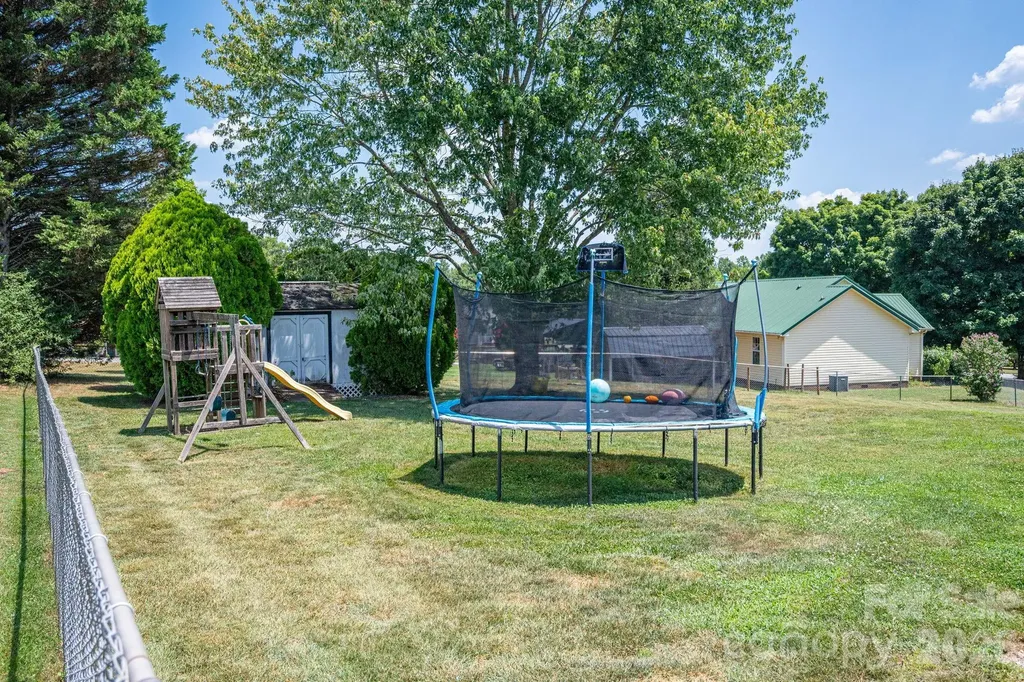 2524 Old Pond Drive Lincolnton NC 28092