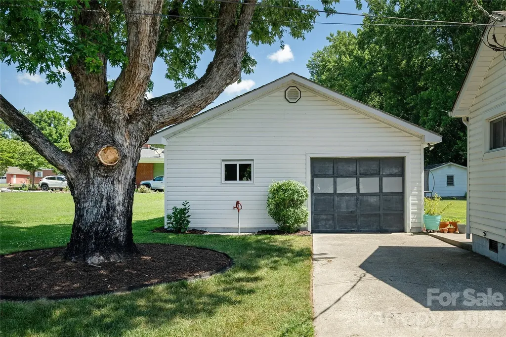 419 Big Bend Road Brevard NC 28712