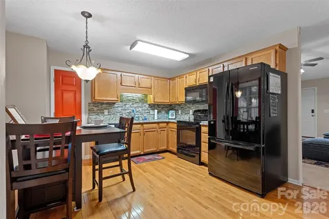 407 Cook Street Kannapolis NC 28083