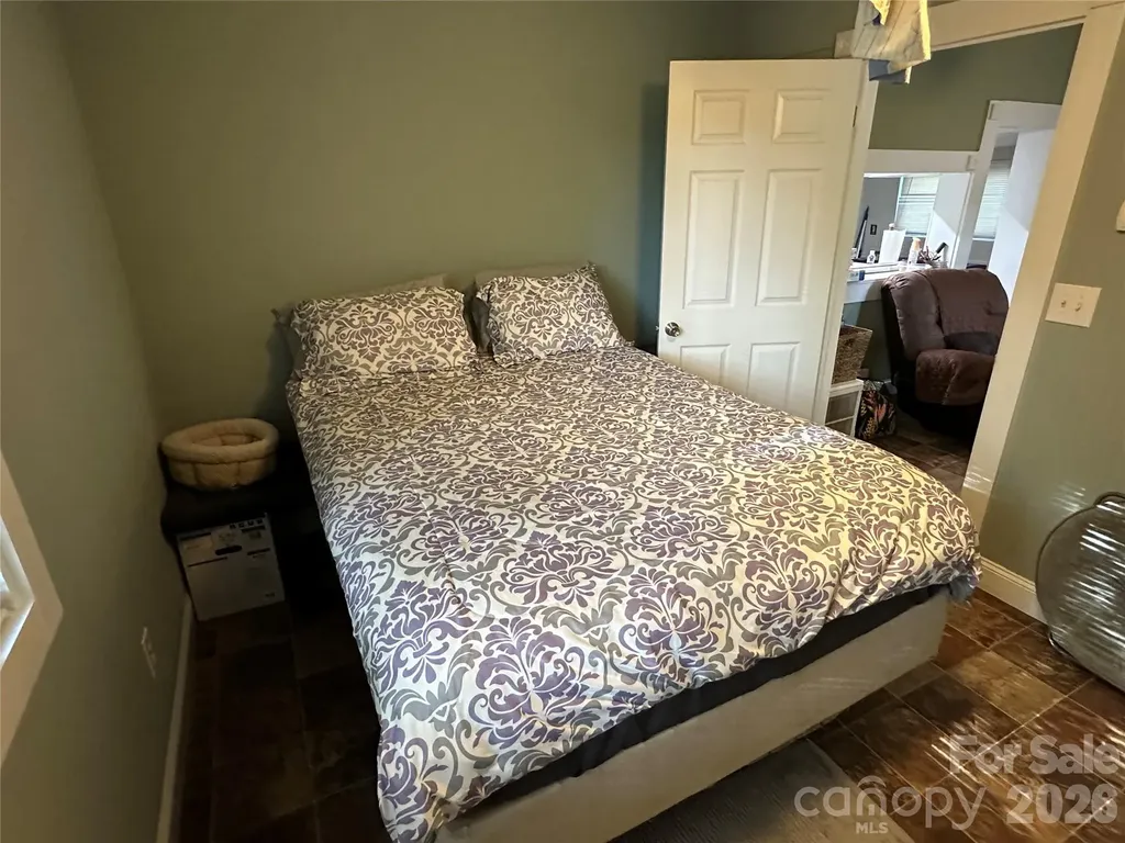 162 Clubhouse Drive New London NC 28127