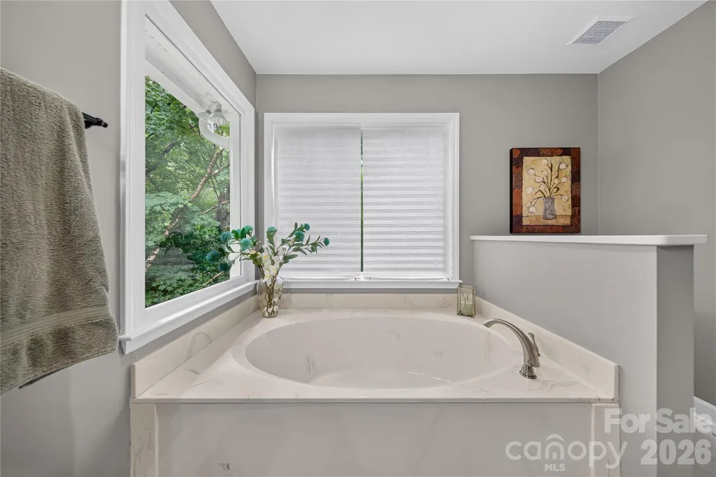 5911 Chalyce Lane Charlotte NC 28270