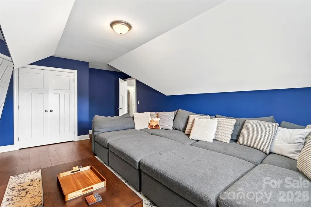 22 Tudor Way Black Mountain NC 28711