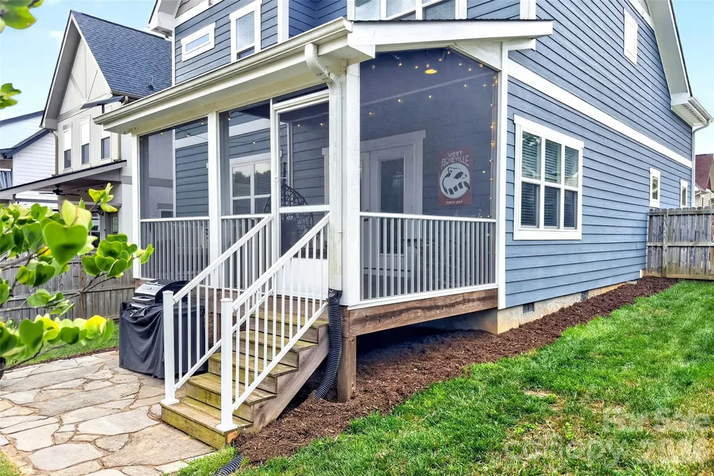 22 Tudor Way Black Mountain NC 28711